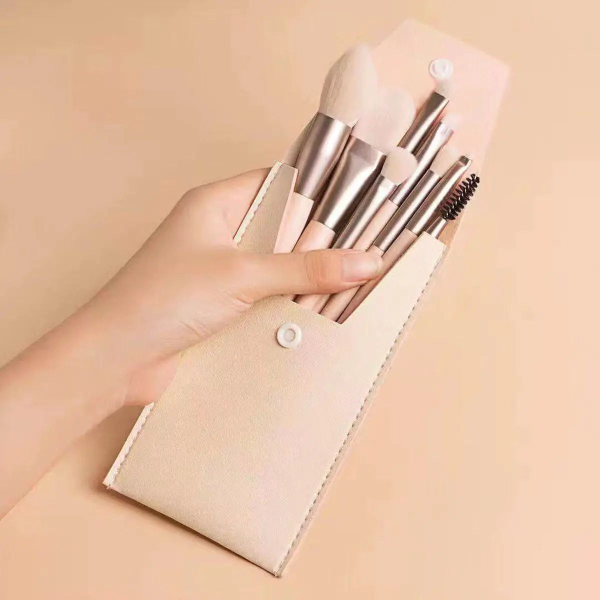 Cangzhou 13-Piece Soft Makeup Brush Set for Beauty